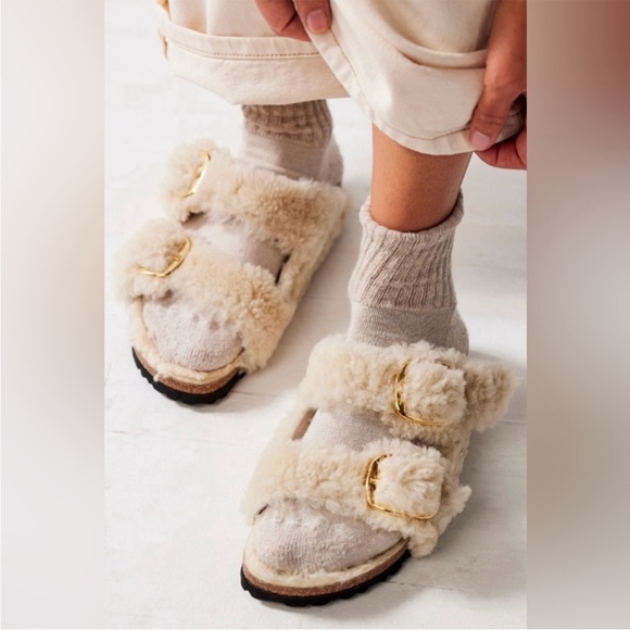 Birkenstock Shoes - Birkenstock Arizona Gold Big Buckle Shearling Teddy Slide Sandals Cream Size 6